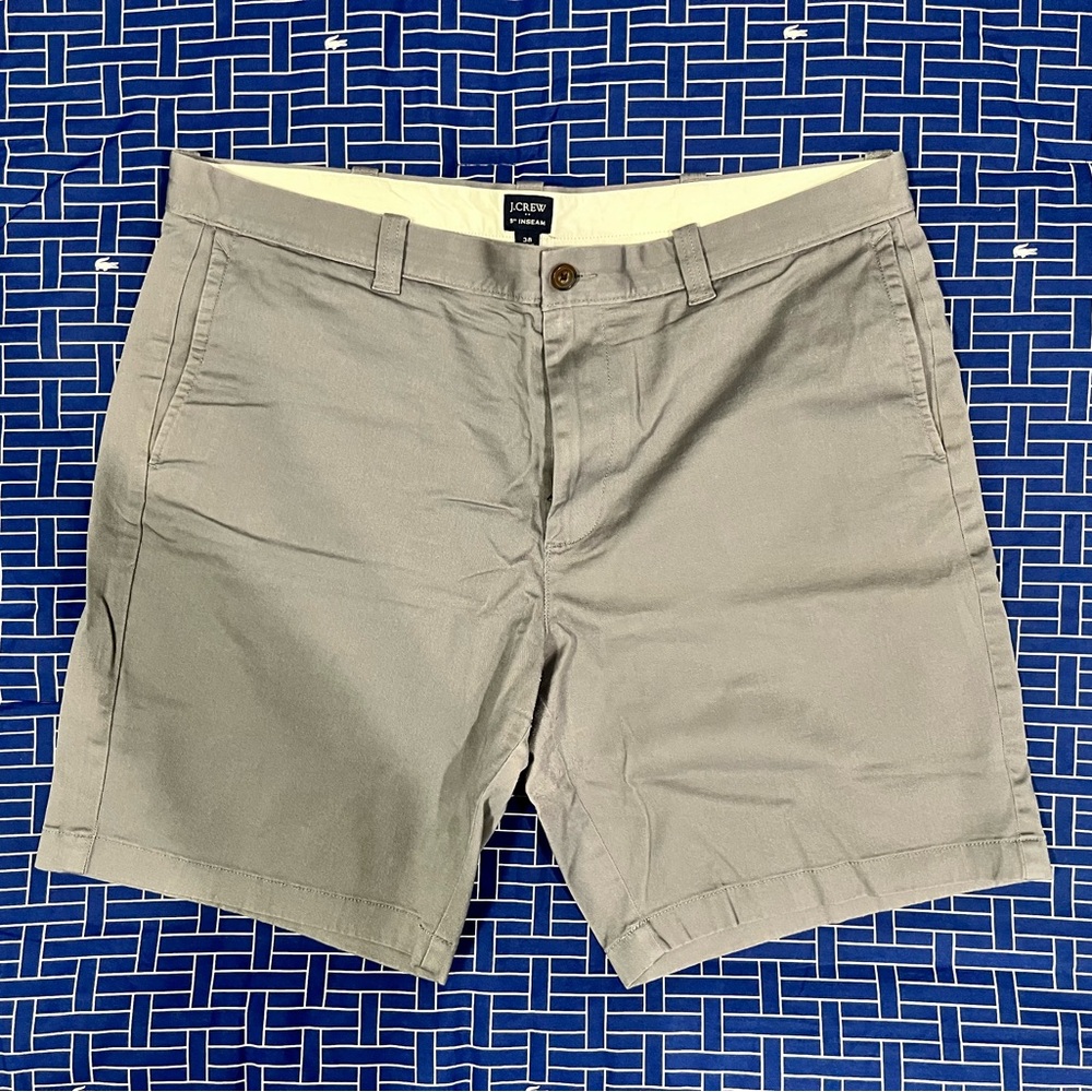 J. Crew Gray Flat Front Shorts Size 38 9 Inch Inseam